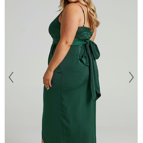 Emerald dress - Picture 5 of 16